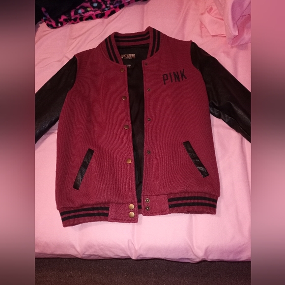 PINK Victoria's Secret Jackets & Blazers - Victoria's Secret Pink jacket size Xs! Super cute